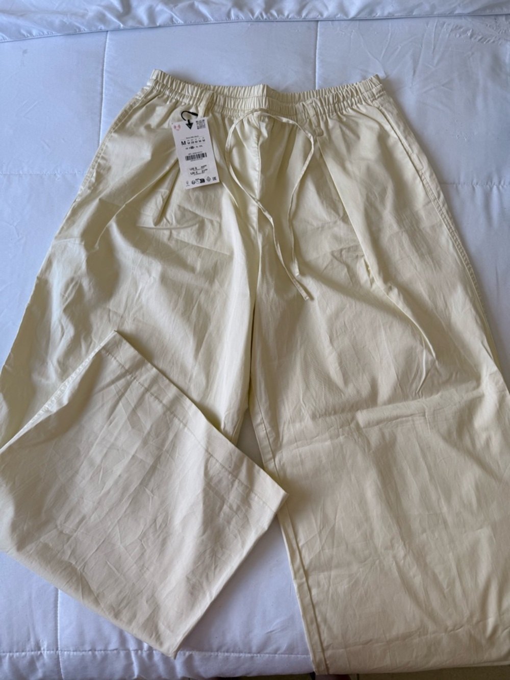 Women’s Cream Drawstring Pants